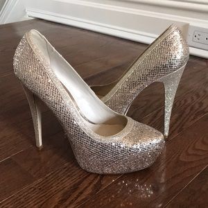 Sparkling Aldo Pumps